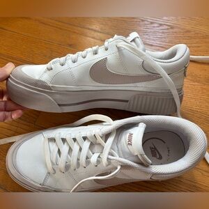 Nike Court Legacy Lift- white w/smoky mauve/lilac, Excellent condition